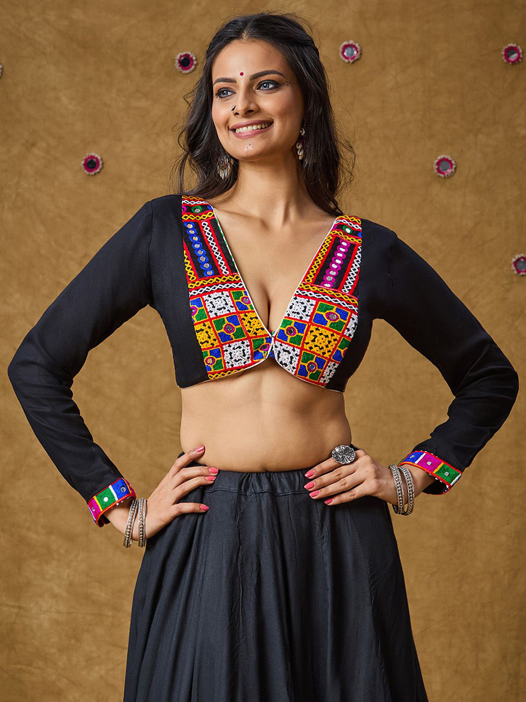 

SALWAR STUDIO Embroidered Padded Cotton Saree Blouse, Black