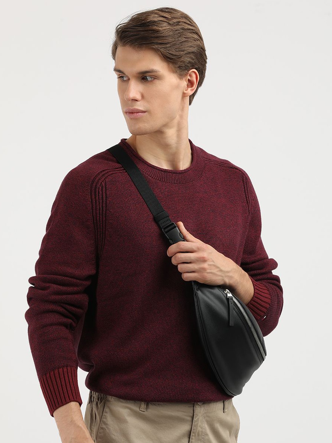 

Tommy Hilfiger Men Self Design Pure Cotton Pullover, Maroon