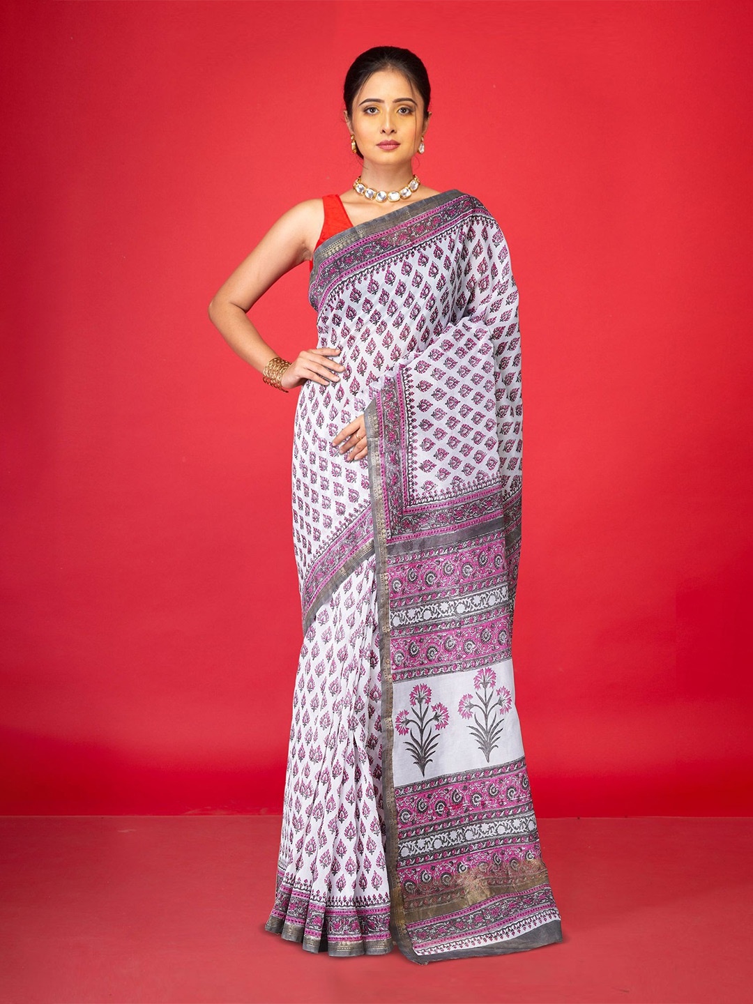 

Unnati Silks Floral Silk Cotton Handloom Chanderi Saree, White