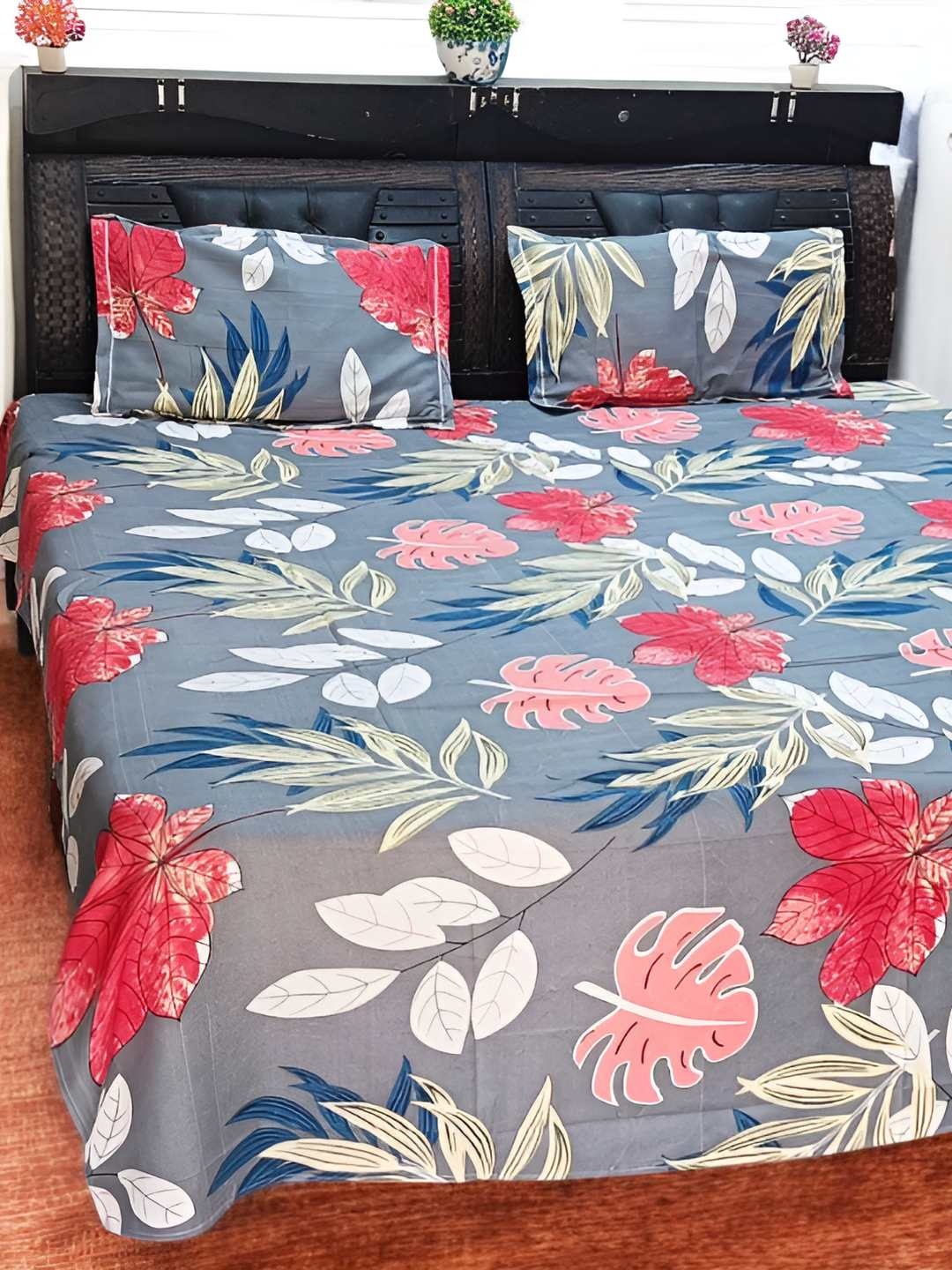 

V.R.ENTERPRISES Grey Floral Printed 210 TC Cotton Queen Bedsheet with 2 Pillow Covers