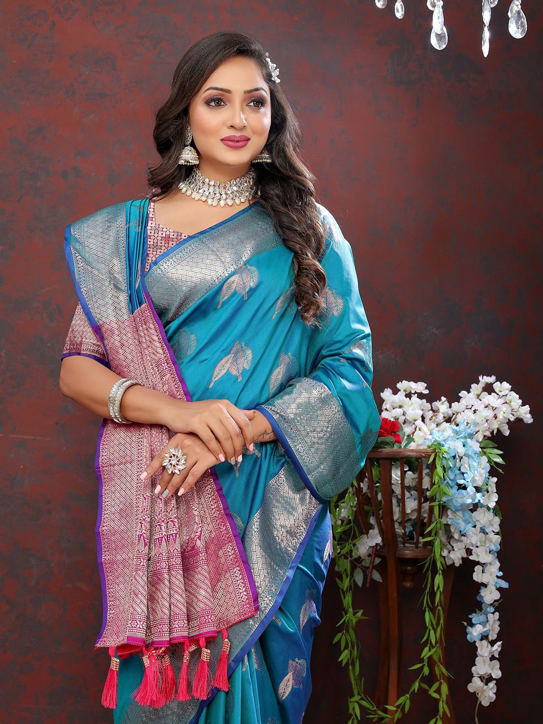 

NIWAA Ethnic Motifs Woven Design Zari Pure Silk Kanjeevaram Saree, Turquoise blue