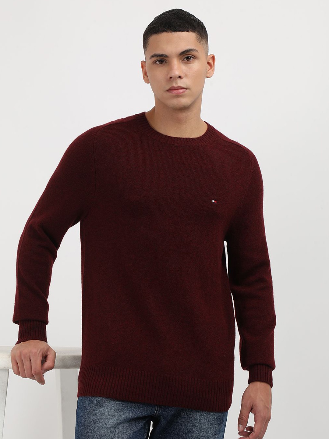 

Tommy Hilfiger Men Round Neck Woollen Pullover, Maroon