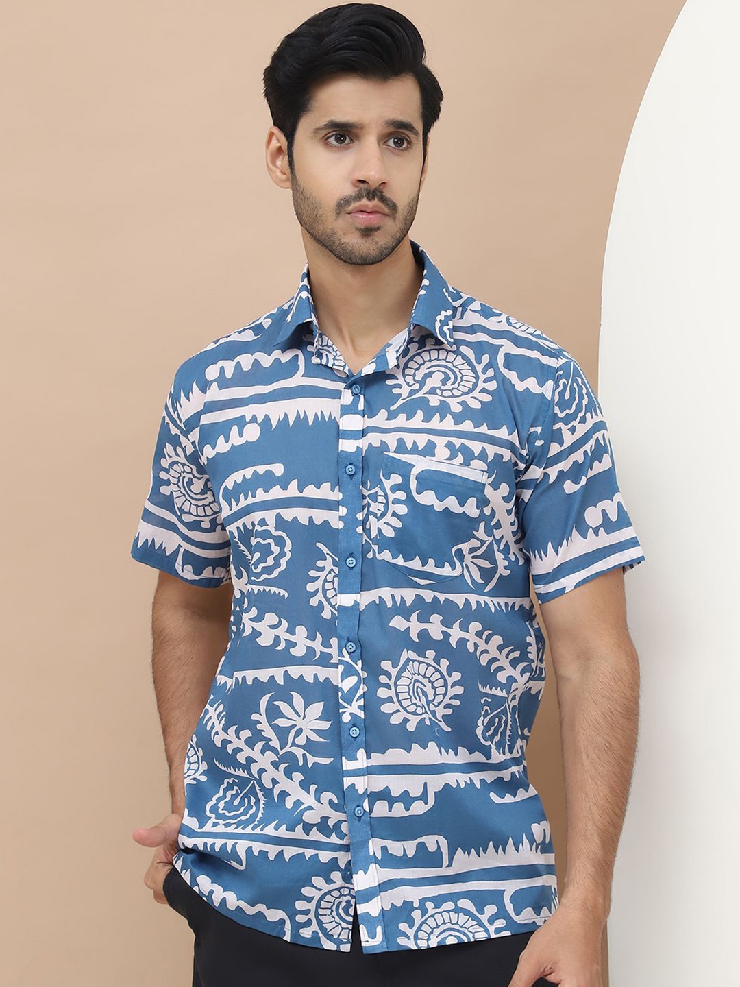 

TAG 7 Men Classic Cutaway Collar Abstract Printed Cotton Casual Shirt, Blue