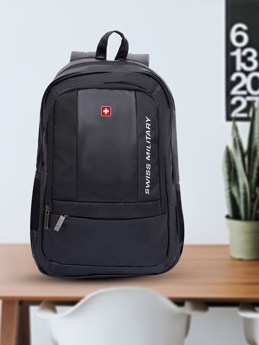 

SWISS MILITARY Unisex Sternum Backpack, Black