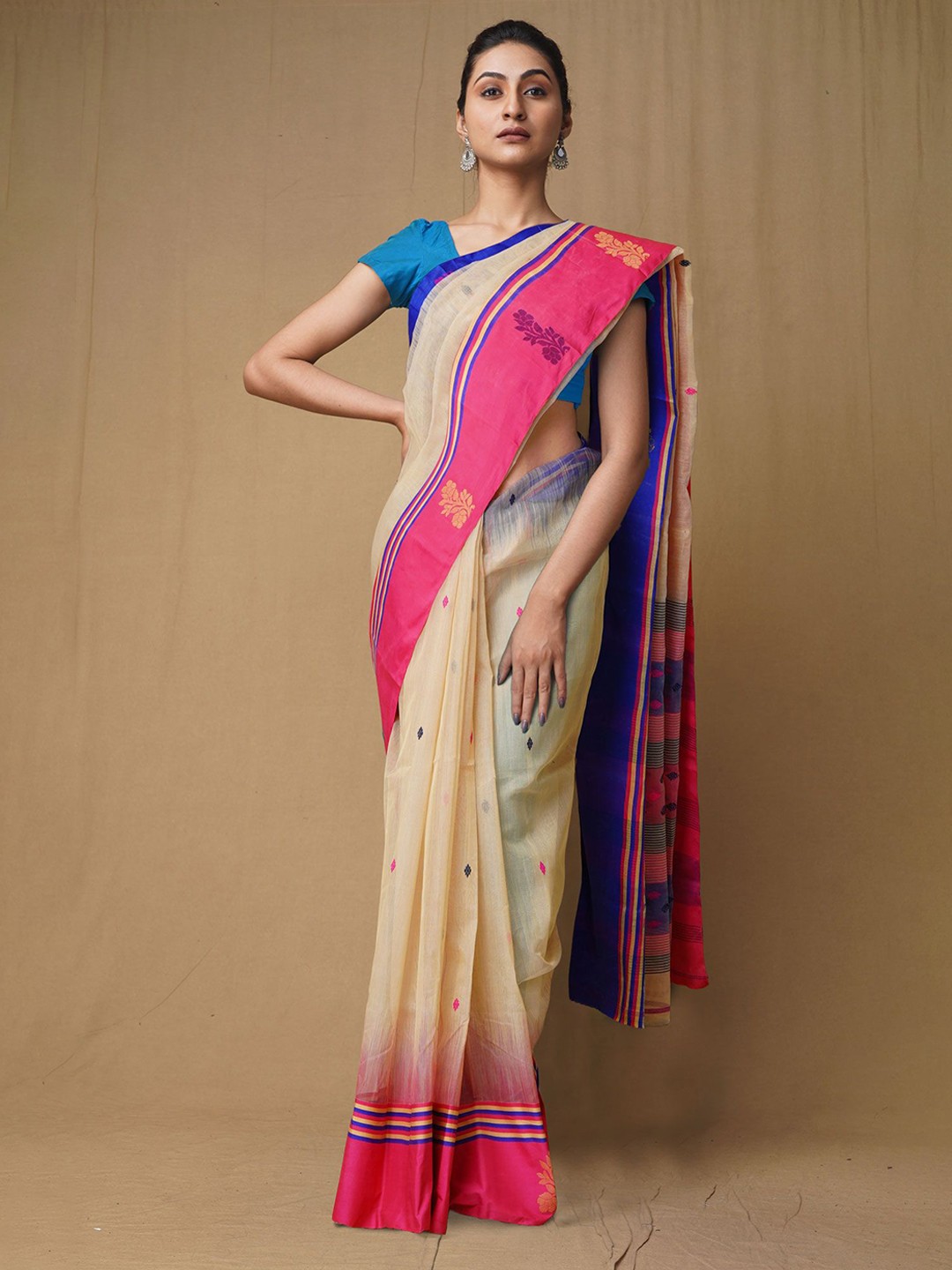

Unnati Silks Ethnic Motifs Pure Cotton Handloom Jamdani Saree, Cream