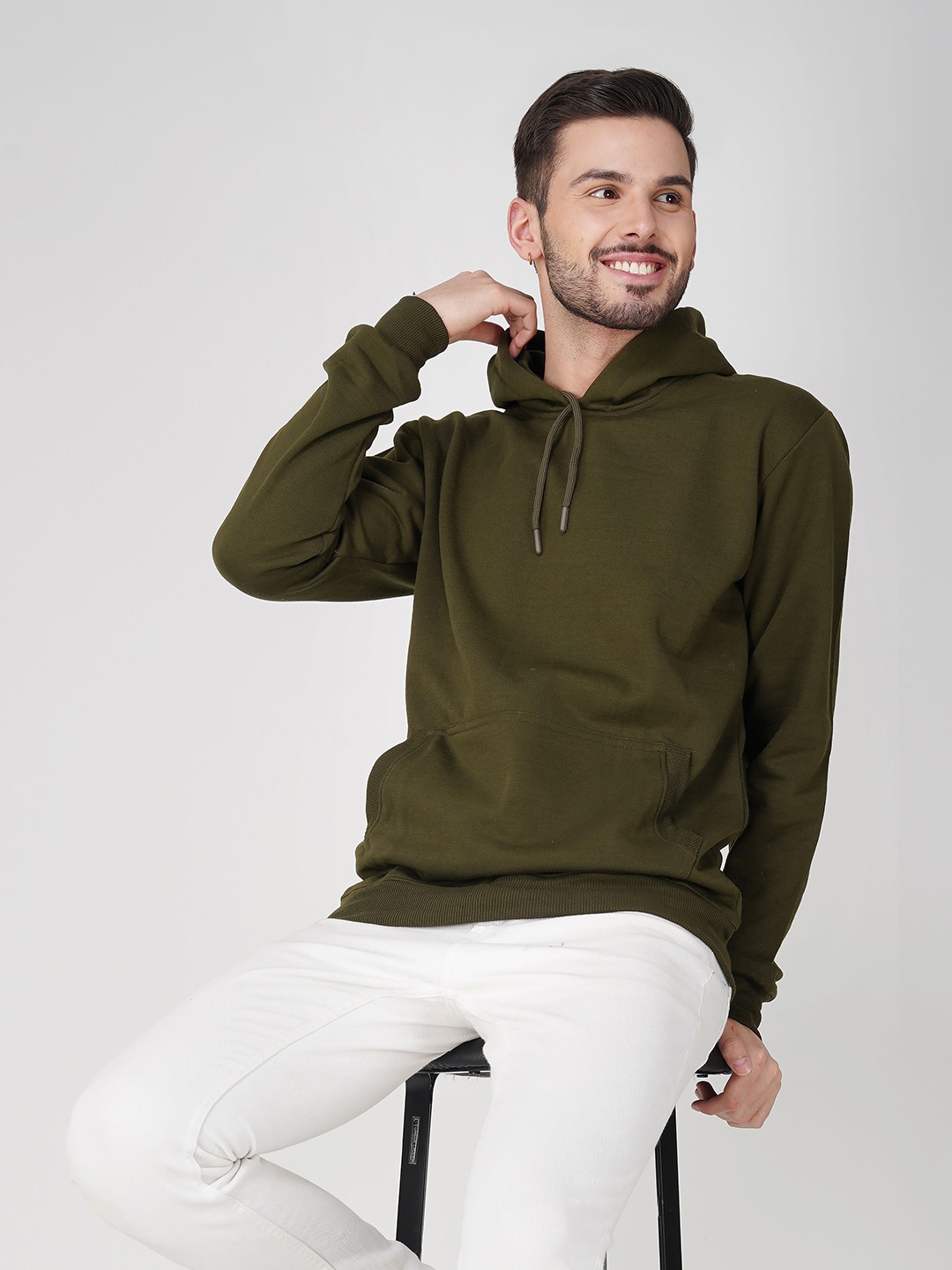 

The Roadster Lifestyle Co. Men Solid Hood Cotton Pullover Sweatshirt, Green