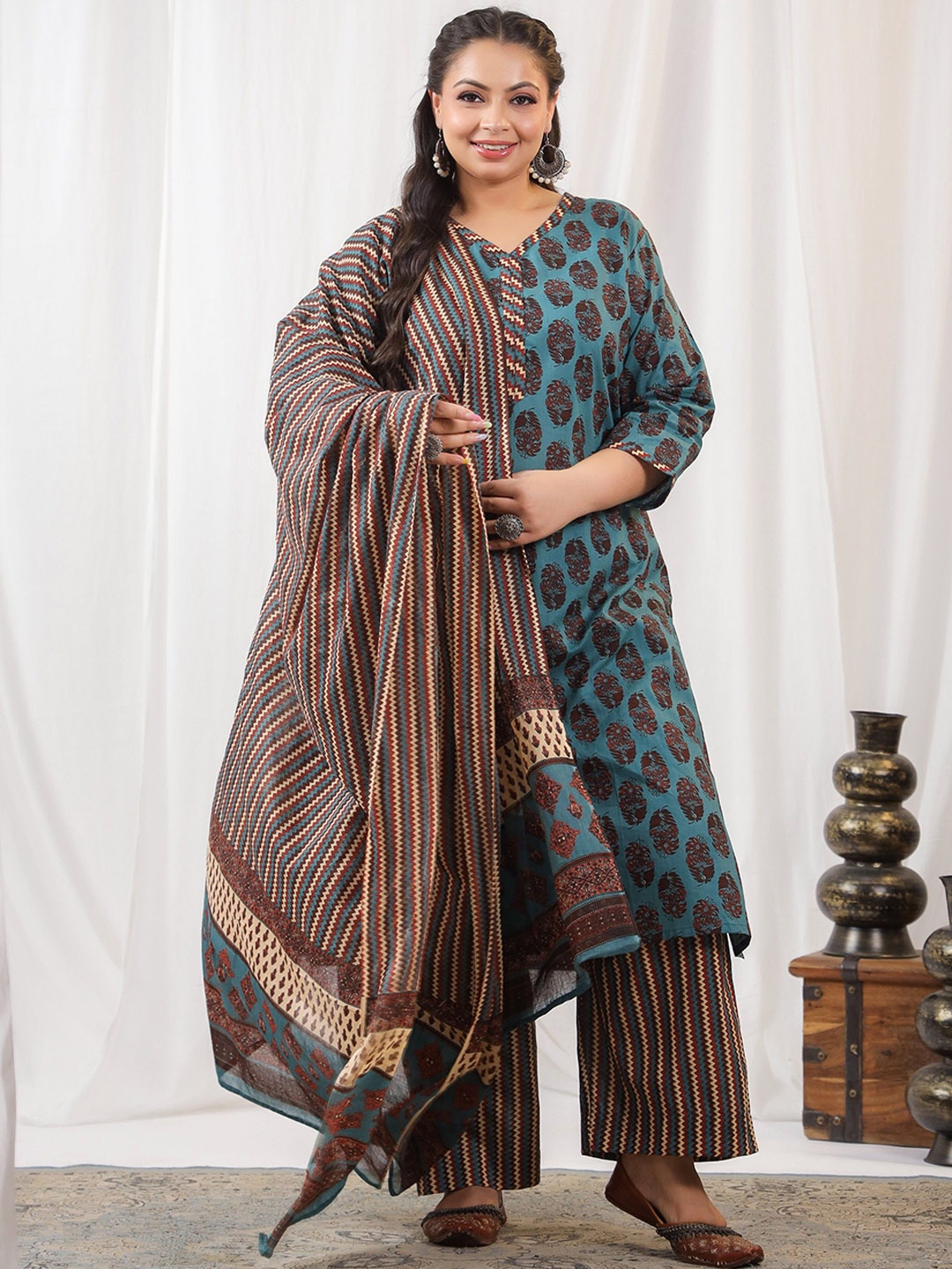 

LALI JAIPUR Plus Size Printed Pure Cotton Straight Kurta with Trousers & With Dupatta, Blue