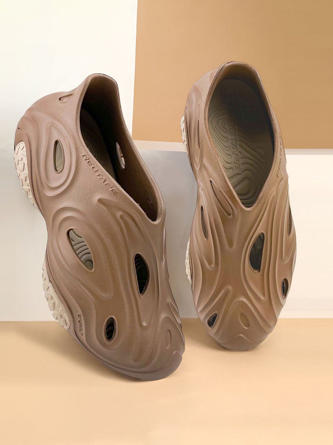 

Red Tape Men Self Design Comfort Clogs, Brown