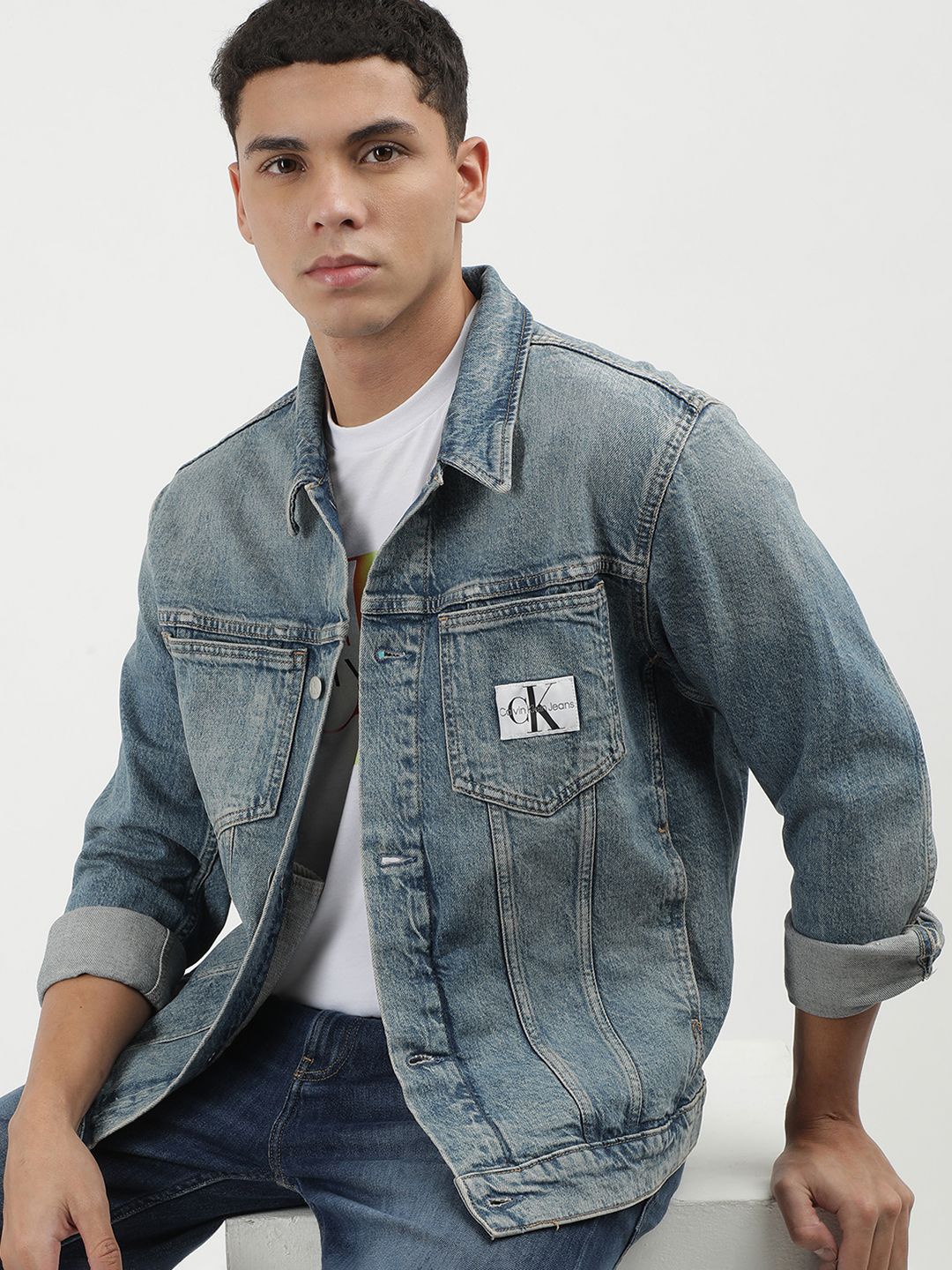 

Calvin Klein Jeans Men Washed Denim Jacket, Blue