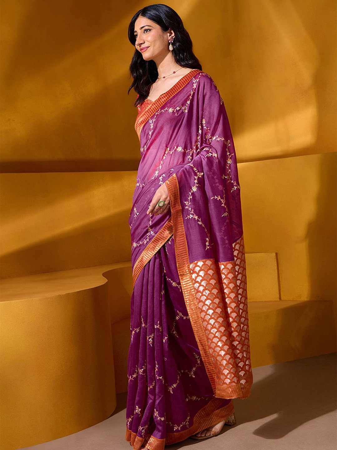 

Taneira Zari Embroidered Saree With Blouse Piece, Purple