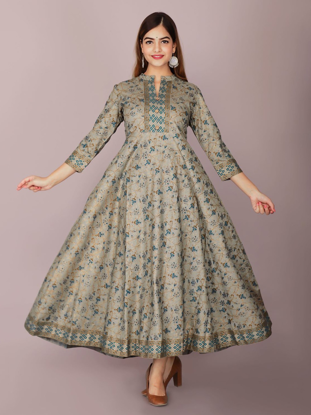 

Sa Rasa Floral Printed Woven Design Mandarin Collar Anarkali Kurta, Grey