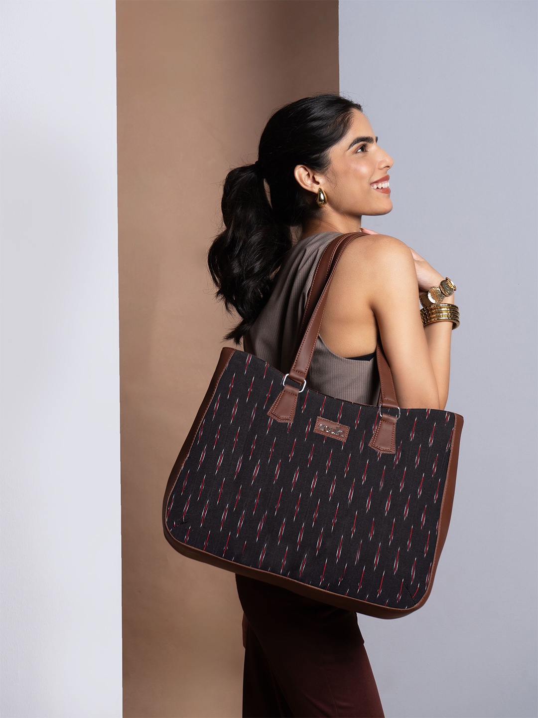 

ZOUK Printed Structured Tote Bag, Black