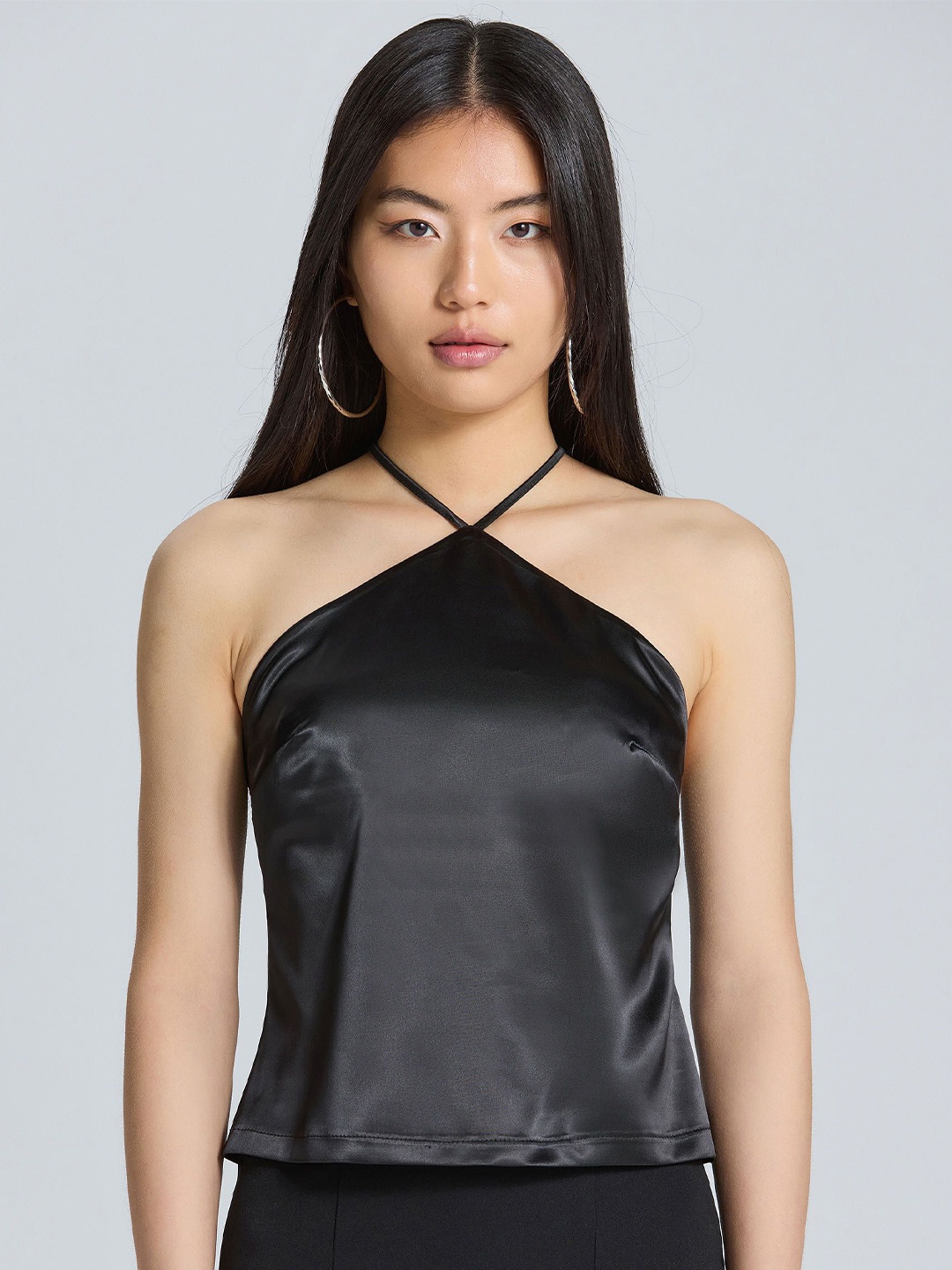

ZOMODA Women Solid Tie-Up Neck Top, Black