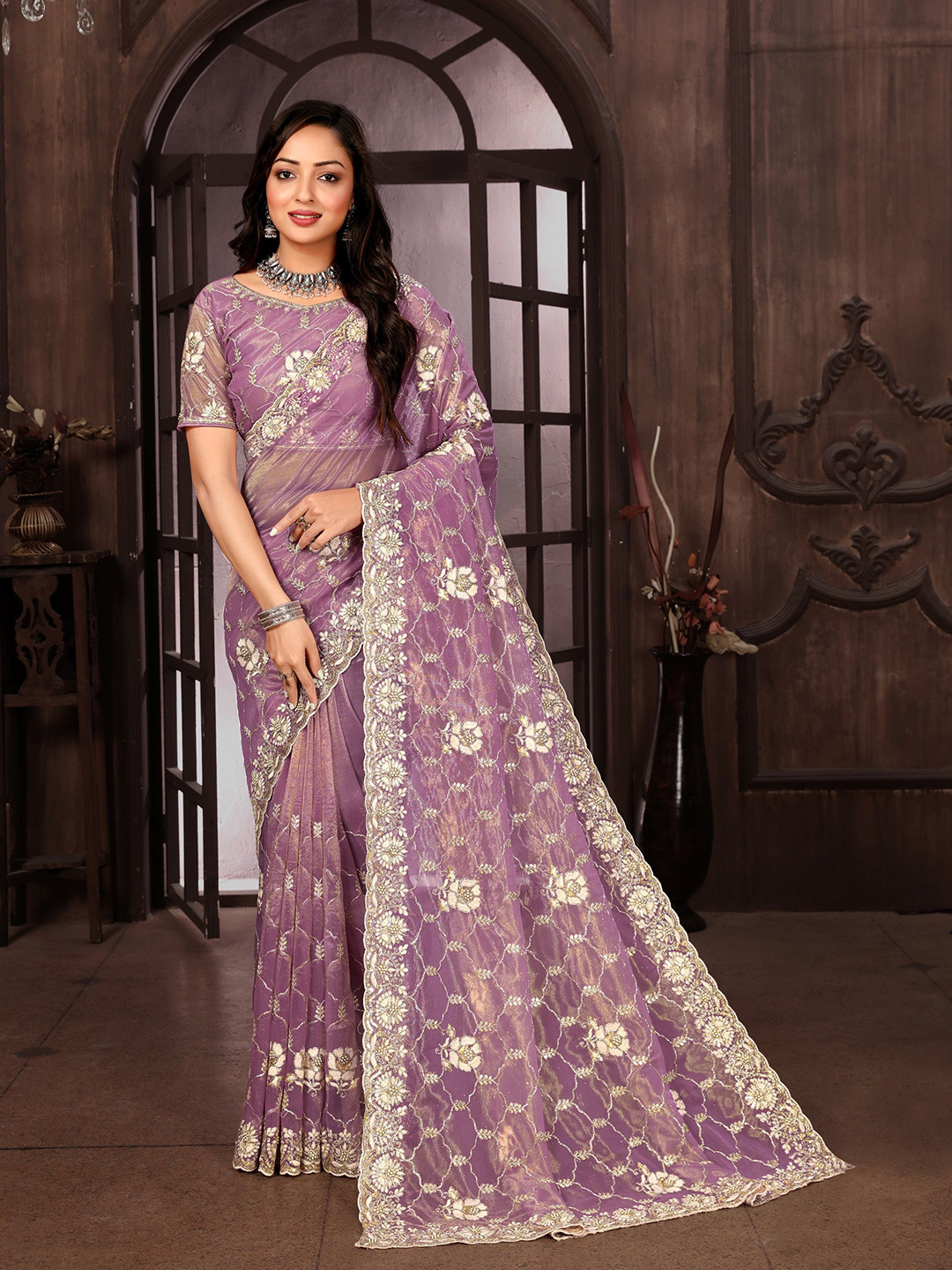 

Arron Creats Ethnic Motif Embroidered Zari Embellished Net Heavy Work Saree, Purple
