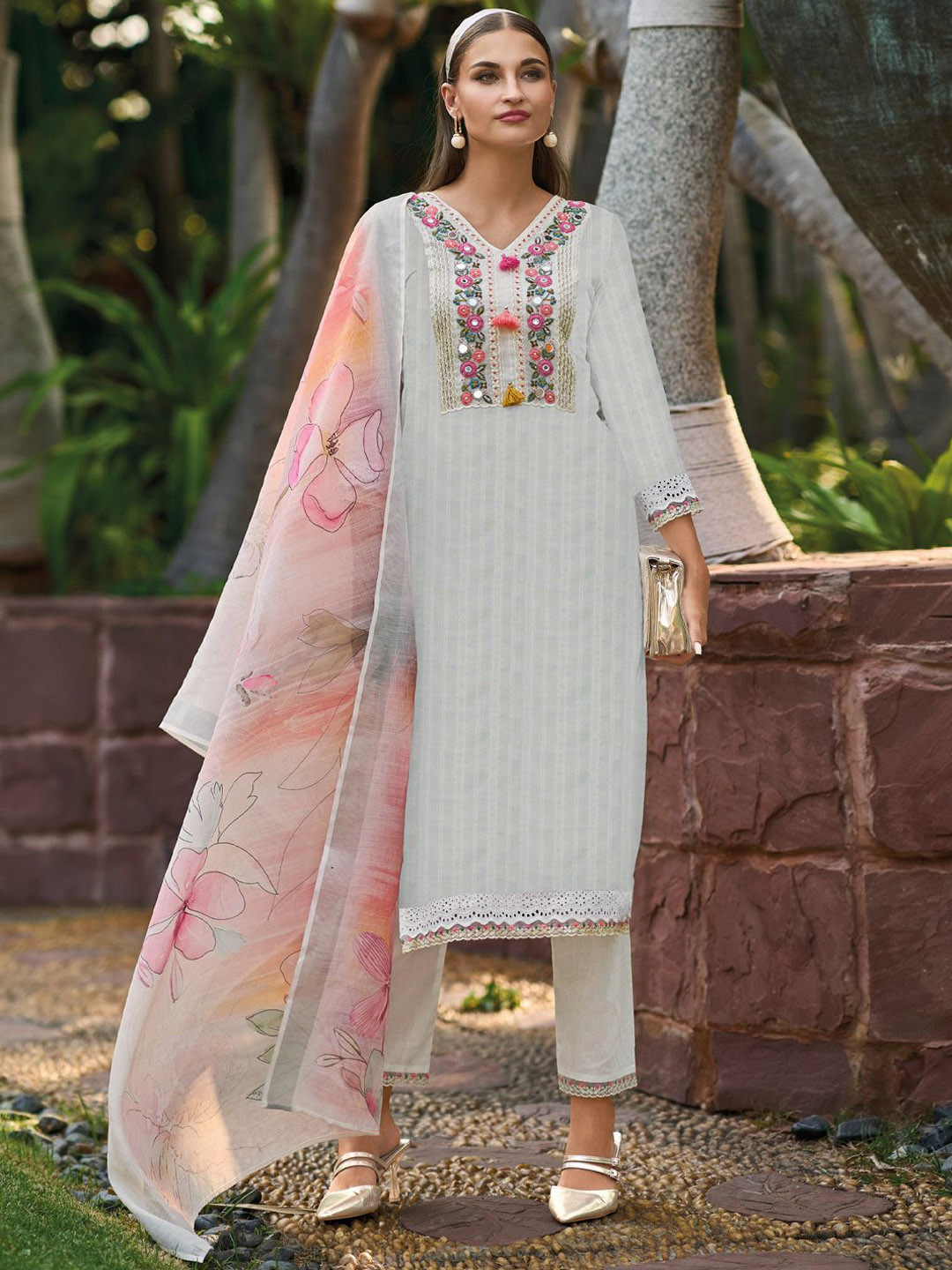 

Indo Era Off White Floral Embroidered V-Neck Pure Cotton Kurta with Trousers & Dupatta