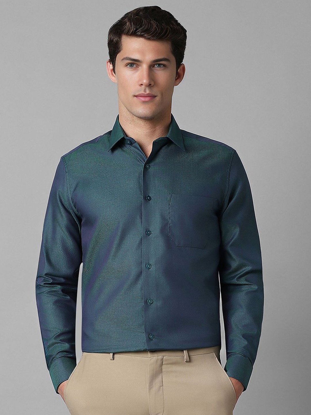 

Louis Philippe Men Spread Collar Textured Cotton Slim Fit Formal Shirt, Green