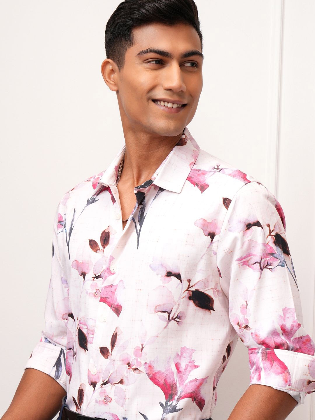 

LOCOMOTIVE Premium Men Floral Print Slim Fit Shirt, Pink