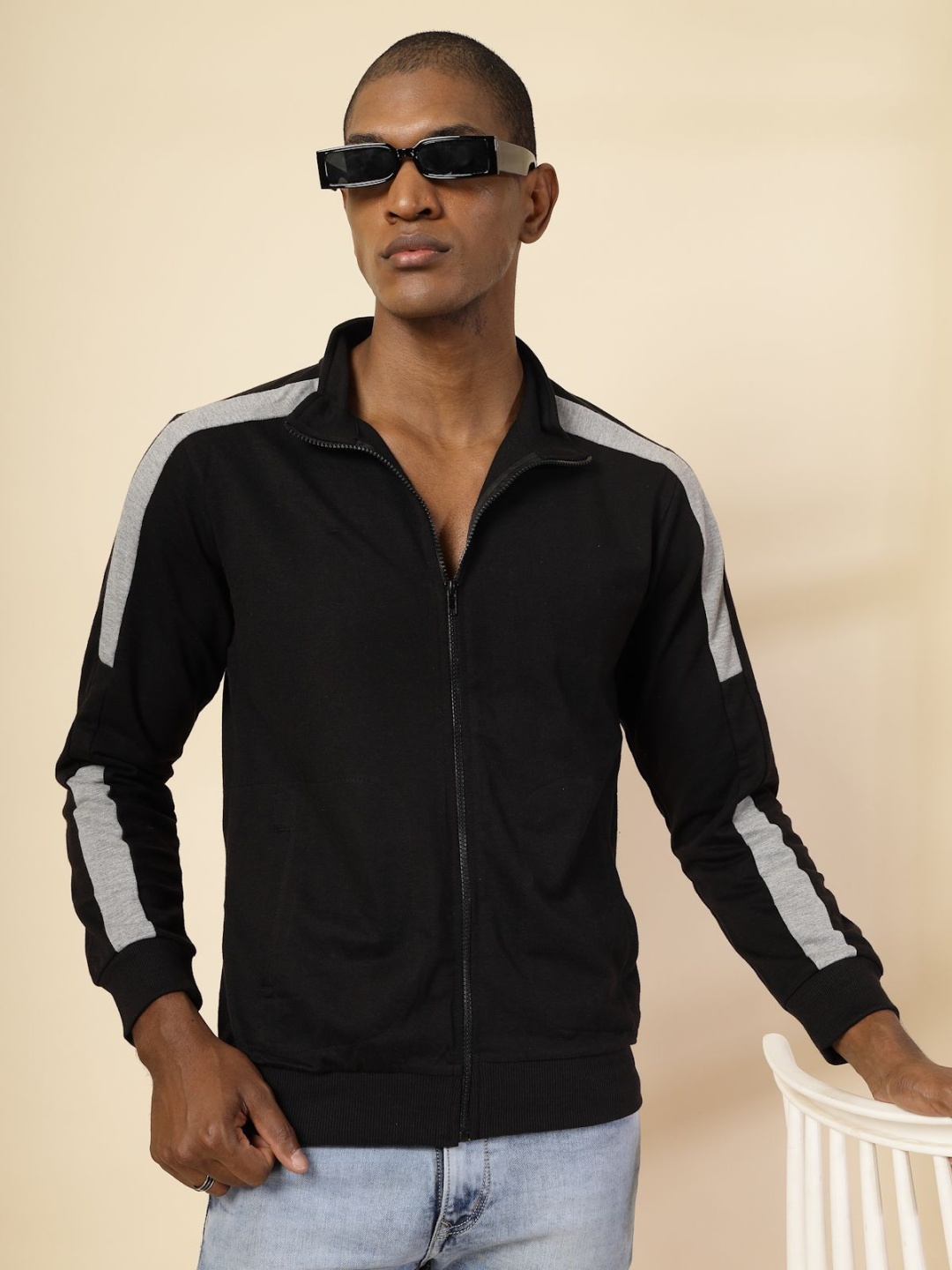 

Rigo Men Black High Neck Terry Jacket