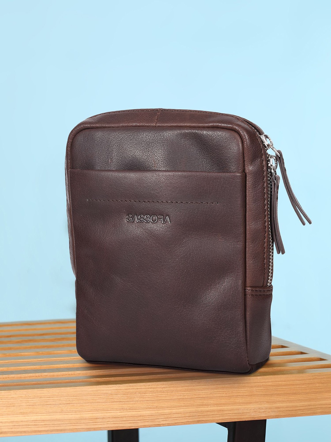 

Sassora Leather Sling Bag, Coffee brown
