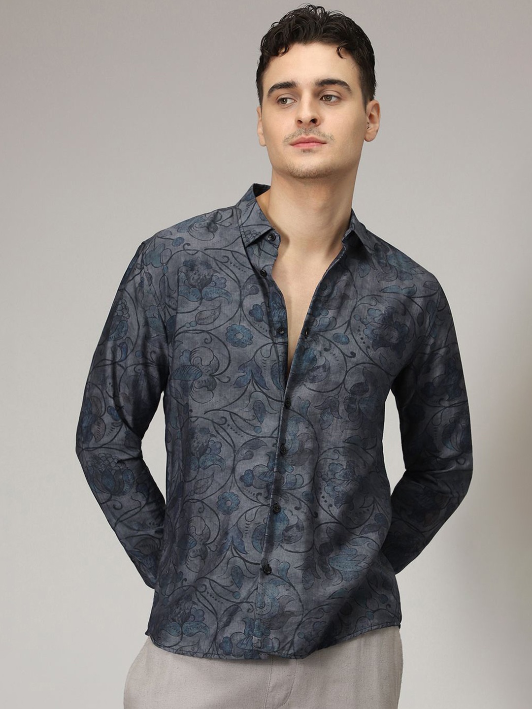 

Banana Club Men Classic Slim Fit Opaque Printed Casual Shirt, Charcoal