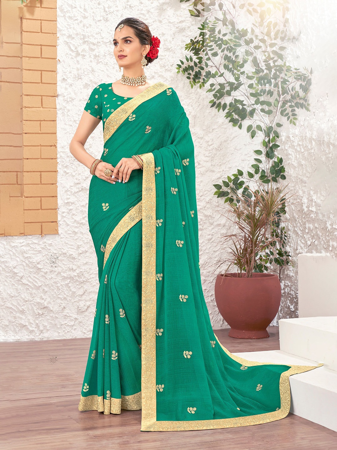 

Laxmipati Floral Embroidered Poly Chiffon Saree, Green