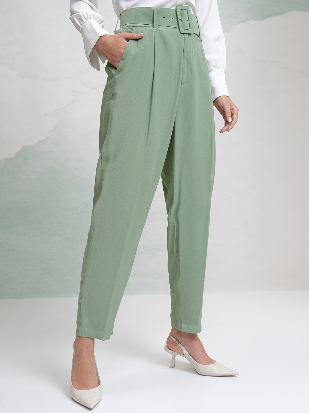 

CHIC BY TOKYO TALKIES Women Straight Fit Formal Trousers, Green