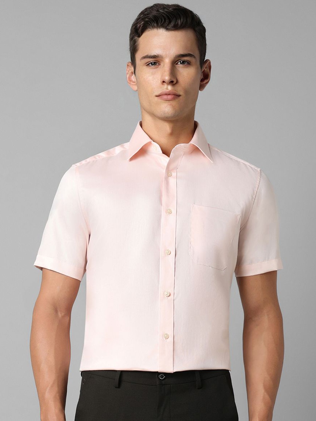 

Louis Philippe Men Classic Cutaway Collar Solid Cotton Formal Shirt, Pink