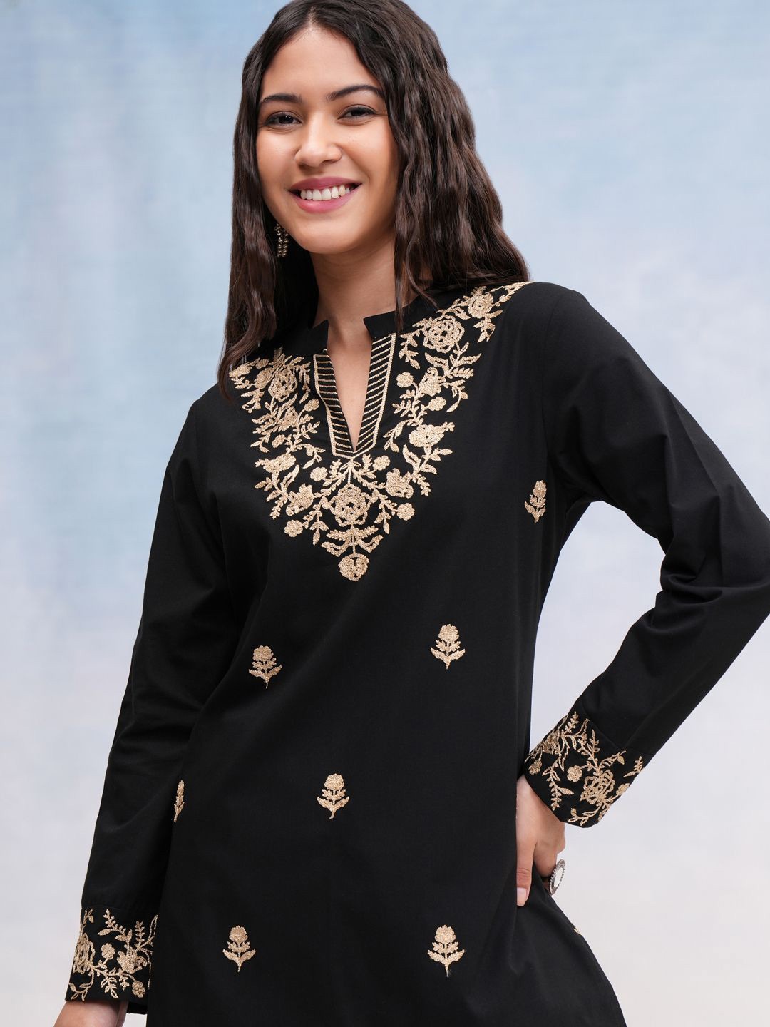 

Vishudh Mandarin Collar Top, Black
