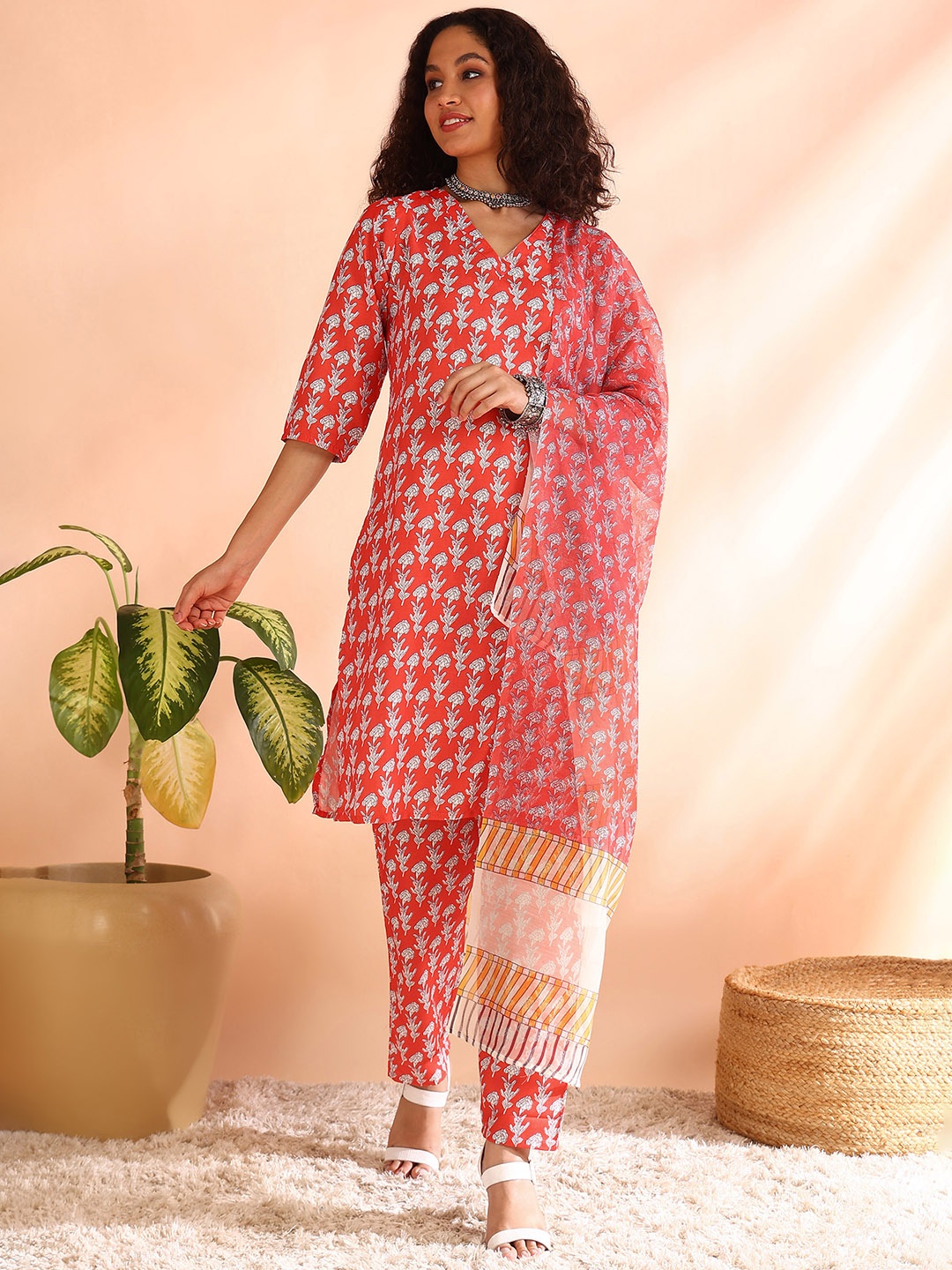 

V TRADITION Floral Printed V-Neck Straight Kurta With Trousers & Dupatta, Red