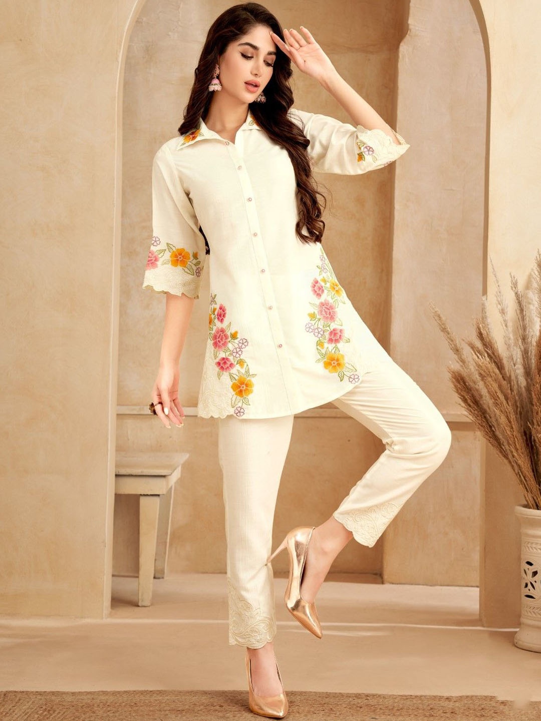 

AUTUMN LANE Asmi Pearl Floral Embroidered Shirt With Trouser, White