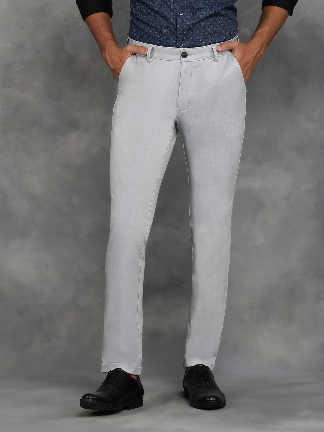 

JADE BLUE Men Solid Slim Fit Casual Trousers, Grey