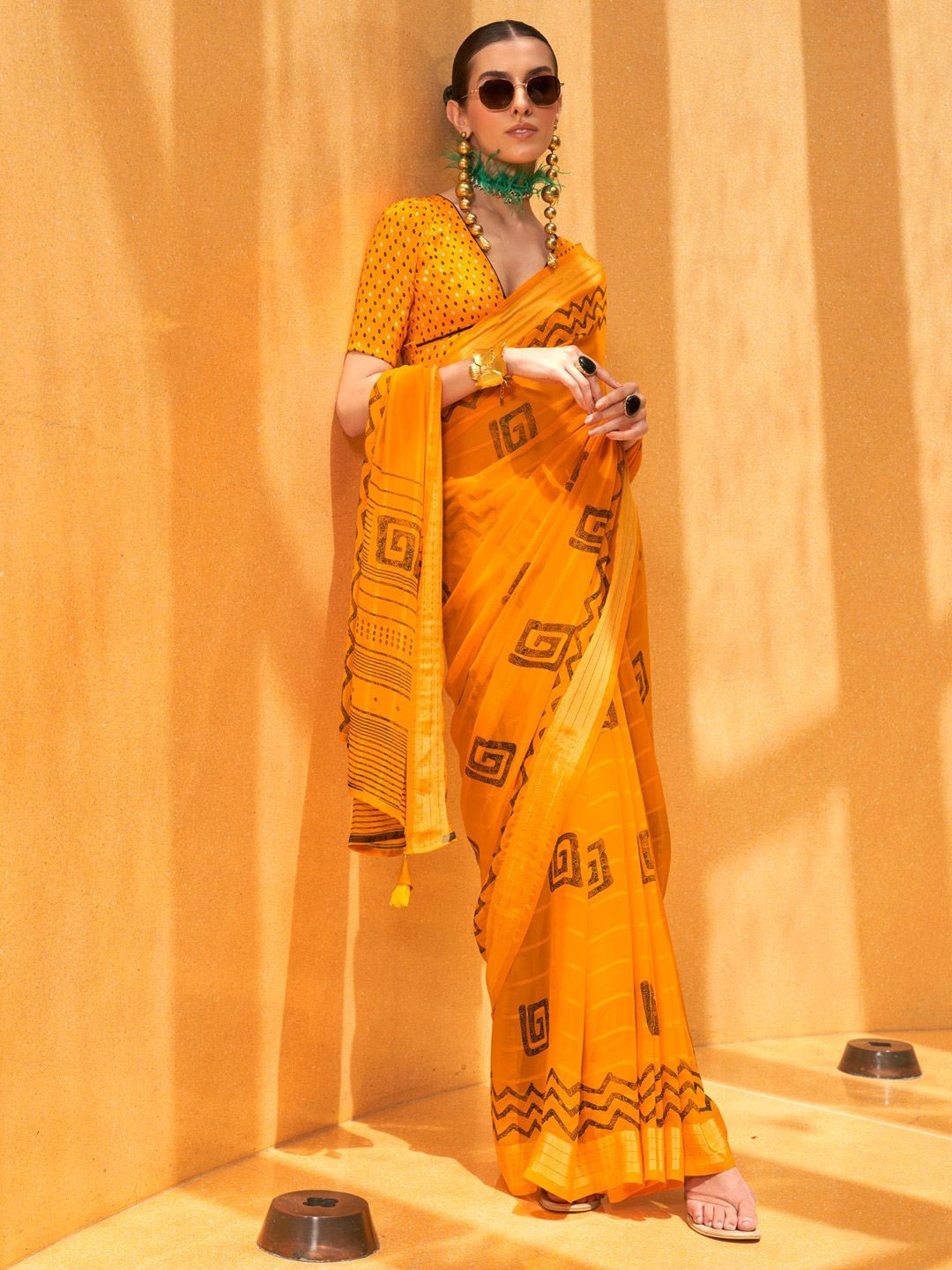 

Anouk Geometric Printed Saree With Blouse Piece, Yellow