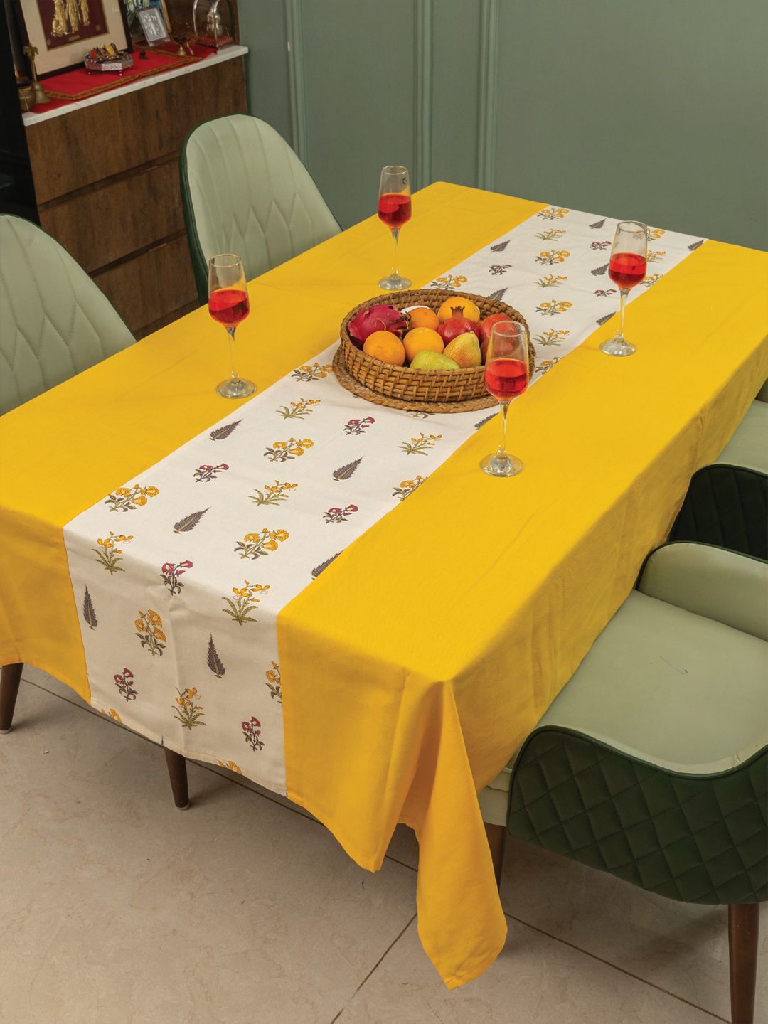 

URBAN SPACE Yellow Floral Anti-Slip Cotton 6-Seater Table Cover