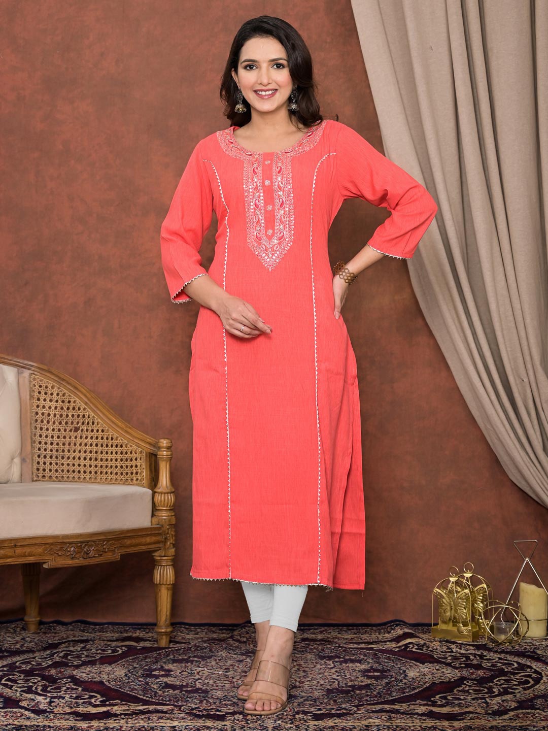 

Readiprint Floral Embroidered Sequined Round Neck Zari Straight Kurta, Peach