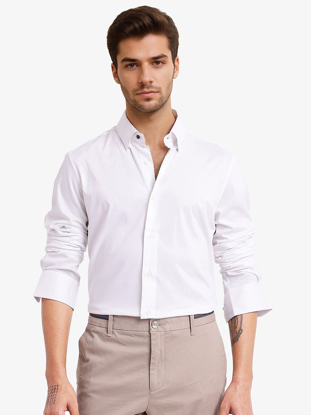 

RARE RABBIT Men Comfort Spread Collar Solid Cotton Casual Shirt, White
