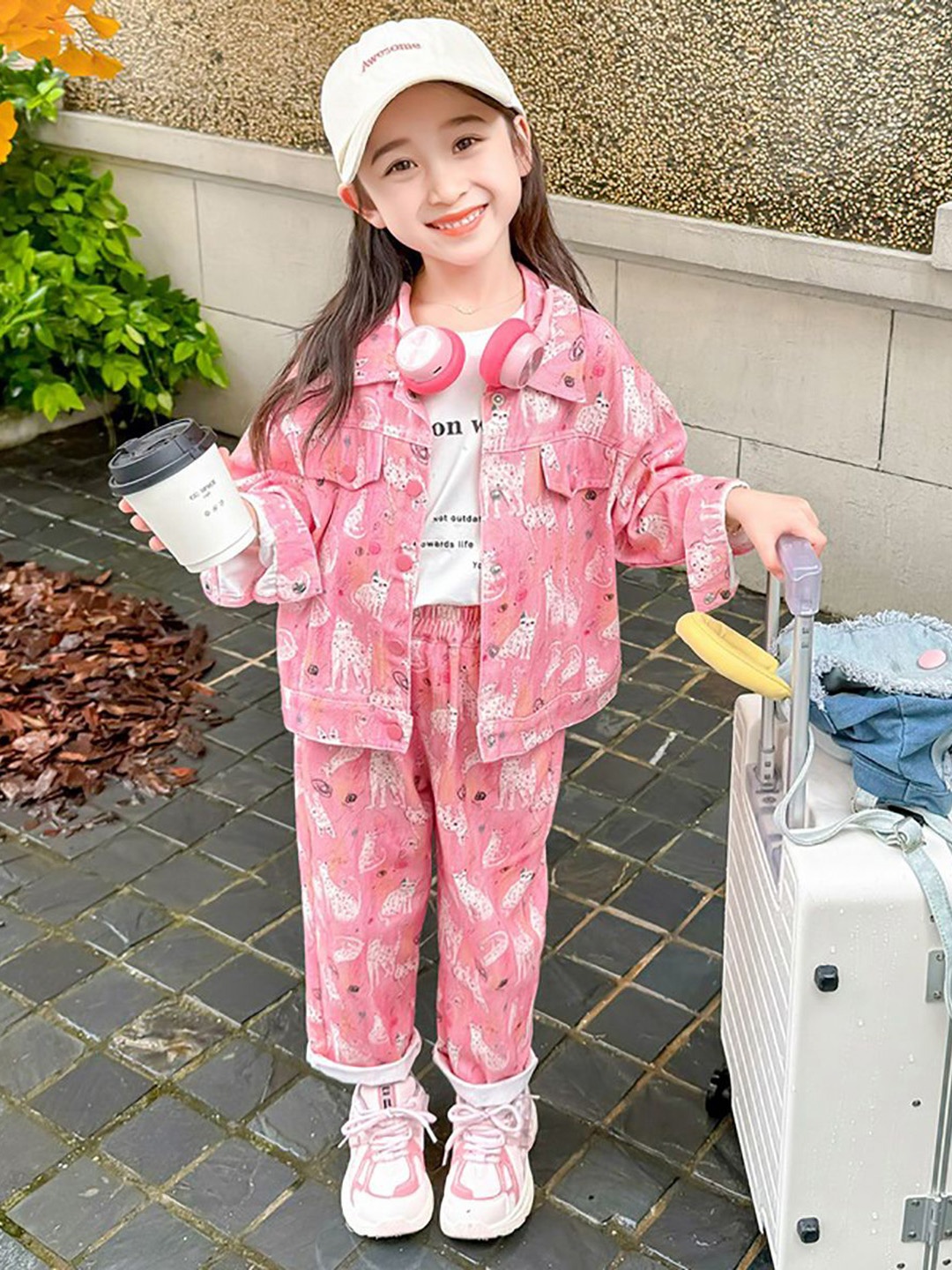 

StyleCast x Revolte Girls Printed Pure Cotton Shirt With Trousers, Pink