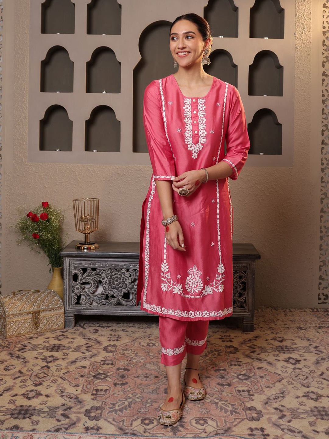 

House of Chikankari Chikankari Woven Kurta Set, Pink