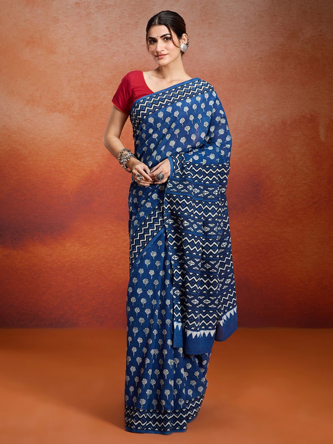 

Likha Ethnic Motifs Pure Cotton Block Print Saree, Navy blue