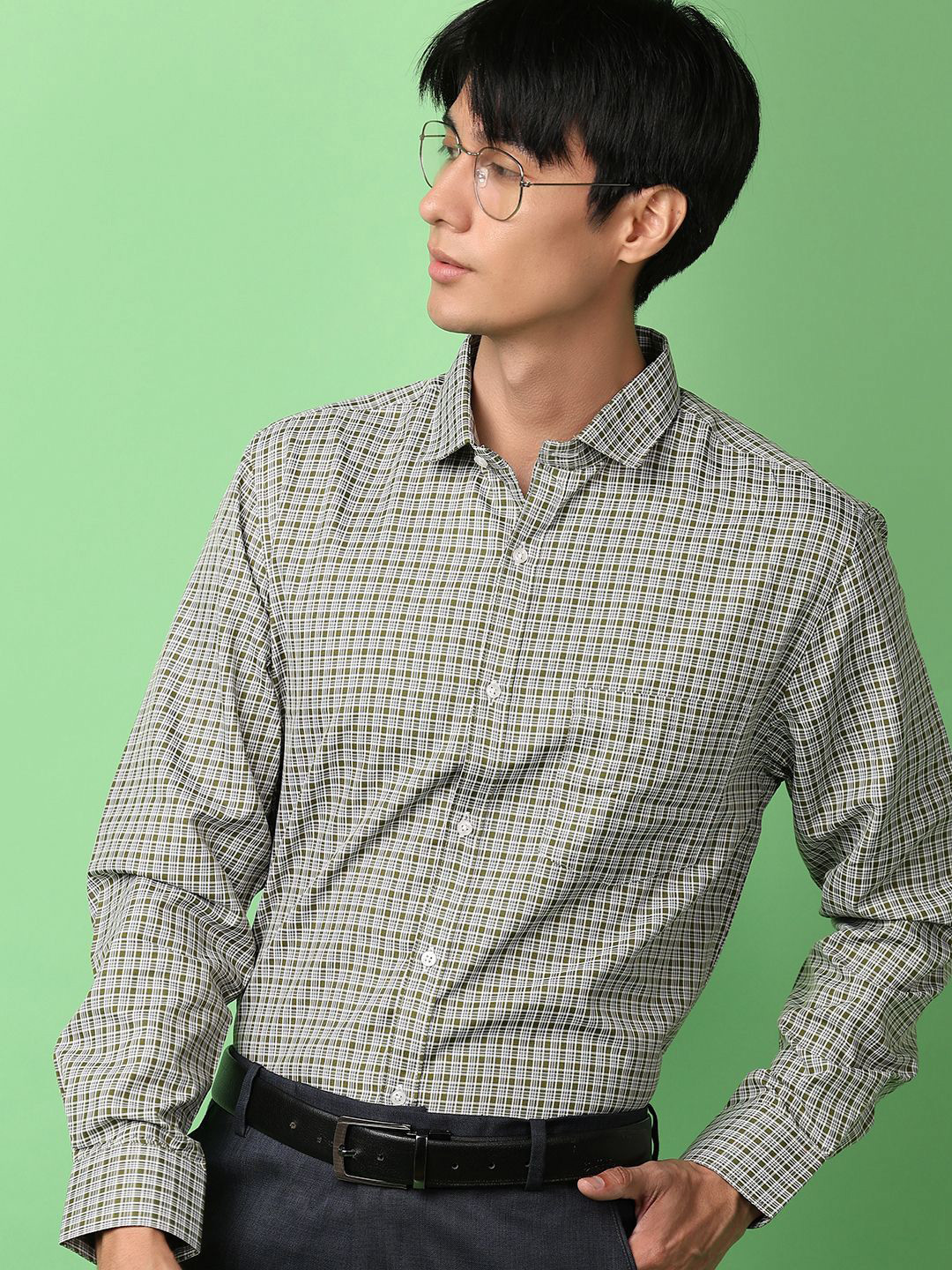 

V-Mart Men Classic Spread Collar Micro Checks Solid Cotton Formal Shirt, Olive