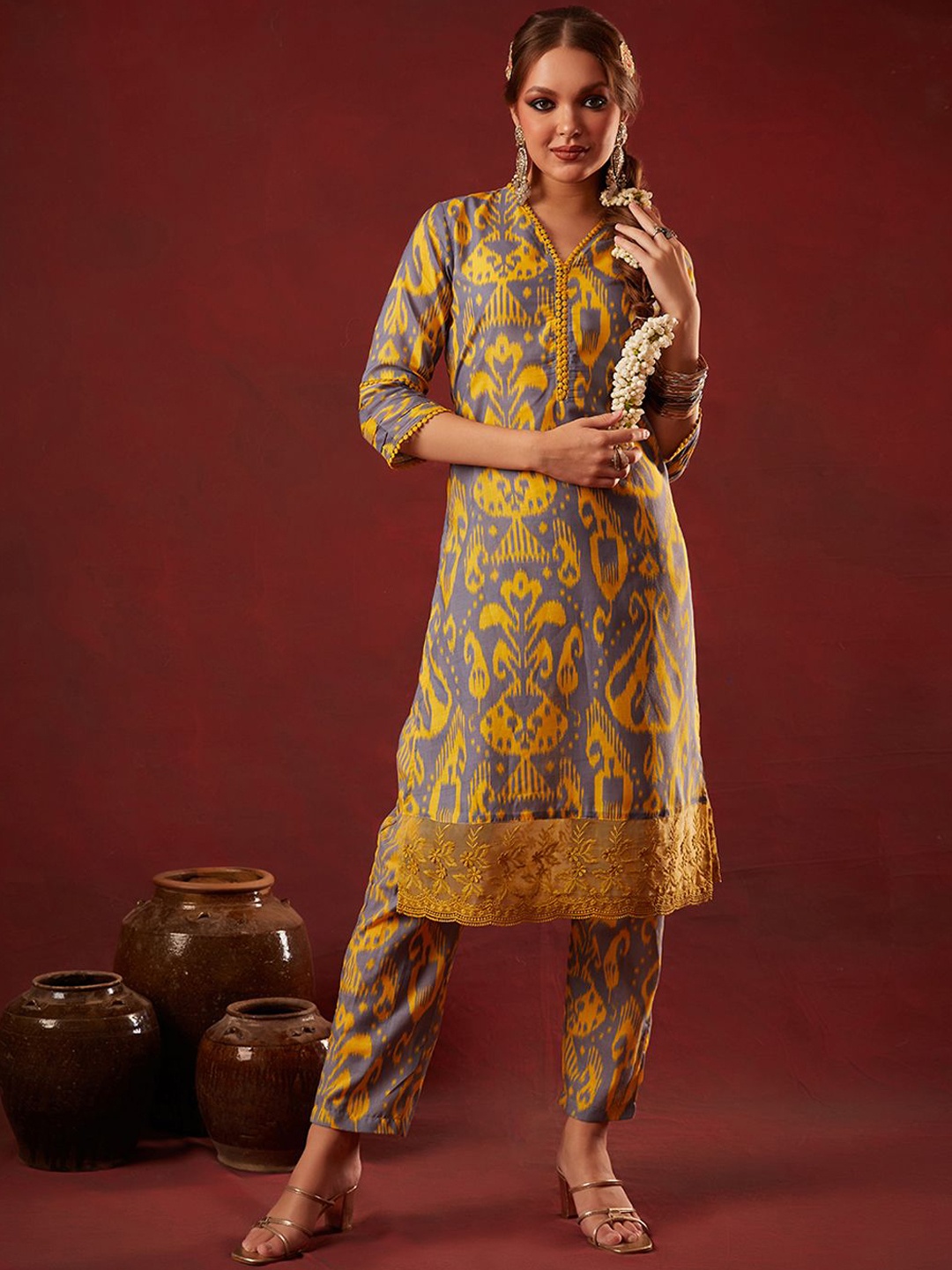 

HEEPOSH Ethnic Motifs Printed Pure Cotton Straight Kurta with Trousers, Mustard