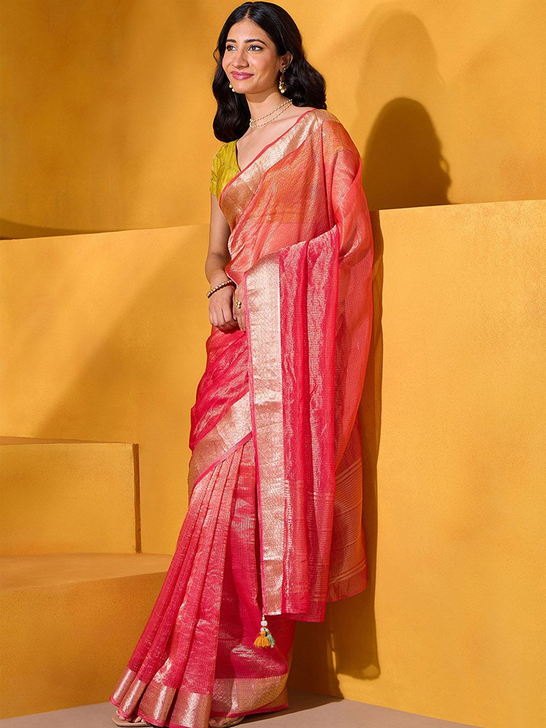 

Taneira Woven Design Zari Saree, Pink