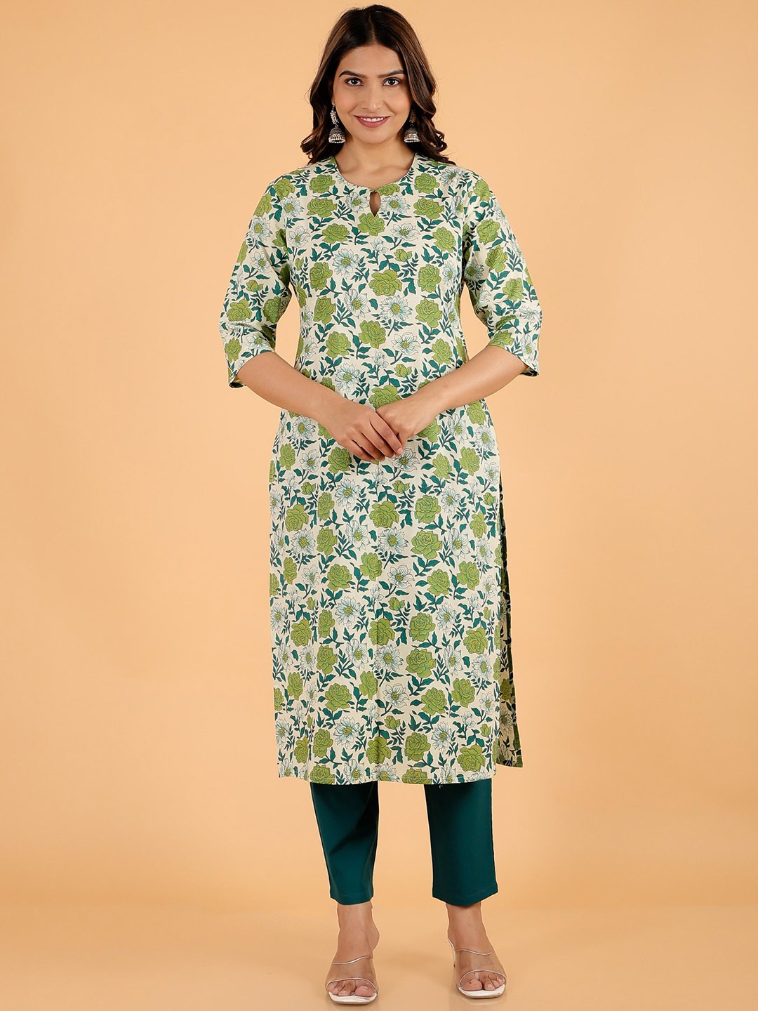 

Aramya Floral Printed Pure Cotton Straight Kurta With Trousers, Green