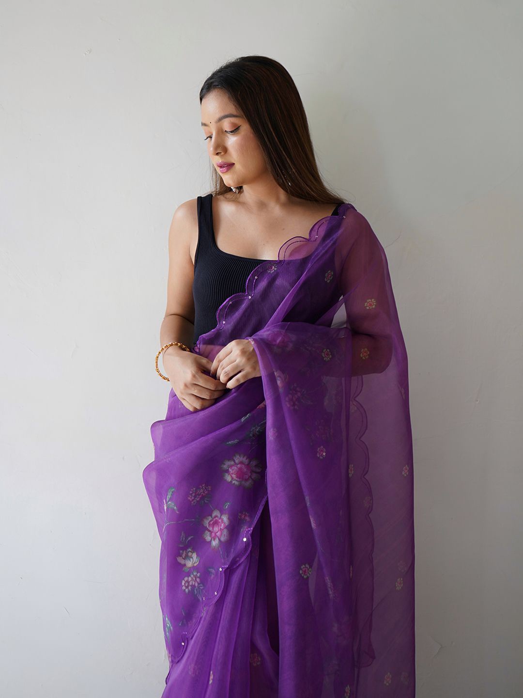 

Ishin Women Floral Sequinned Organza Saree, Purple