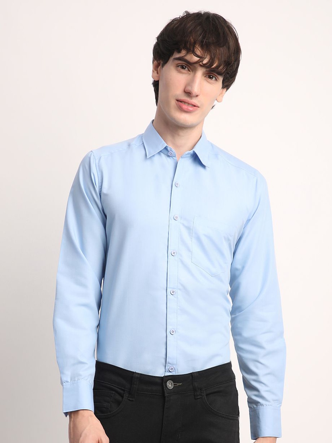 

Voroxy Men Smart Spread Collar Solid Cotton Casual Shirt, Blue