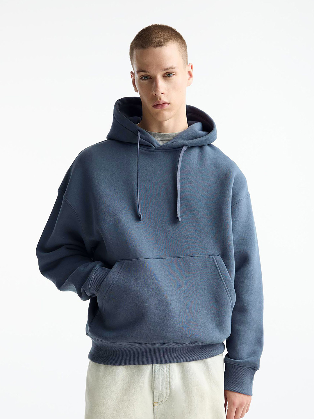 

MISCHIEF MONKEY Men Solid Hooded Pullover Sweatshirt, Blue