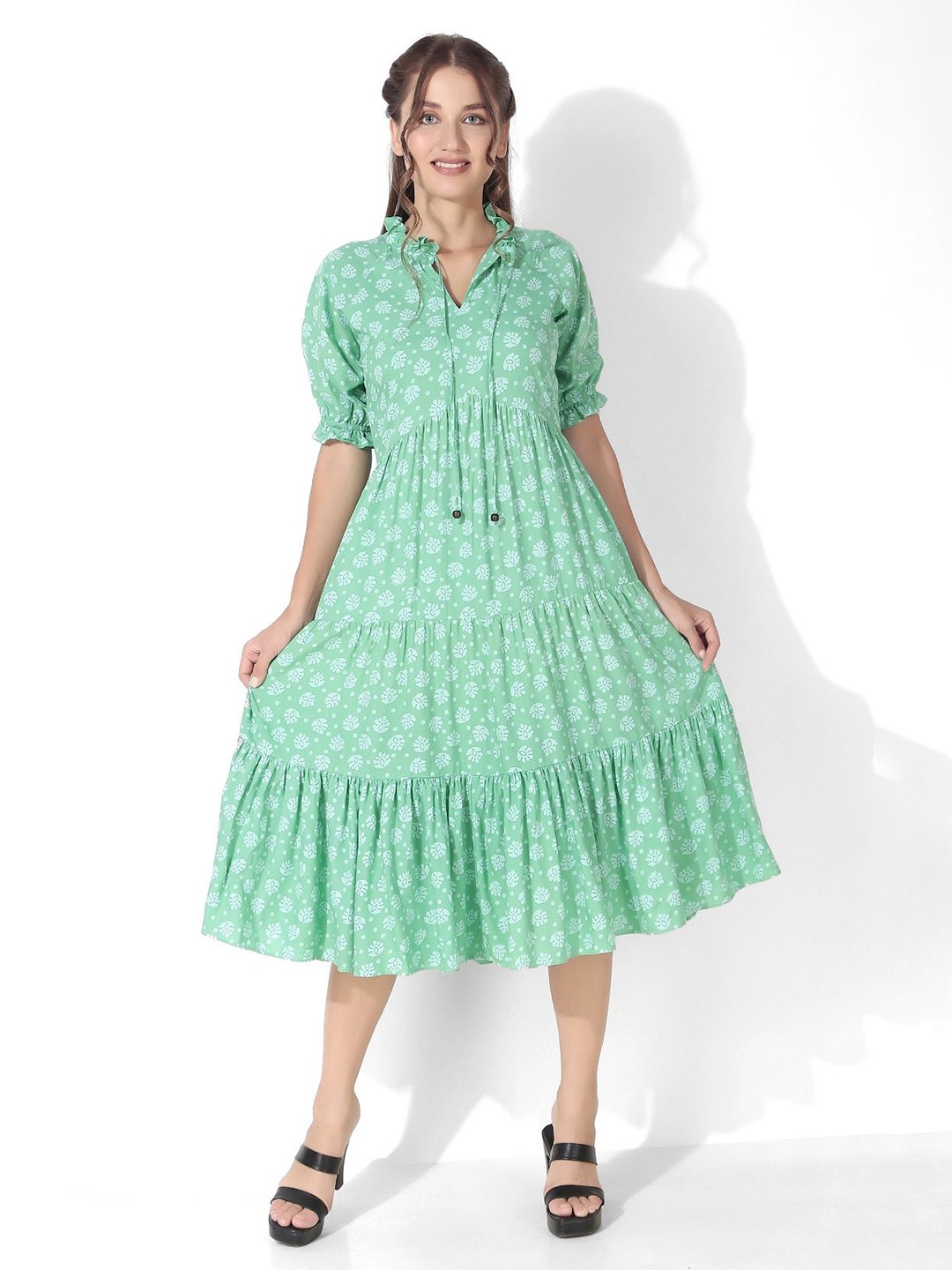 

Seryeon Floral Printed Puff Sleeve A-Line Midi Dress, Green