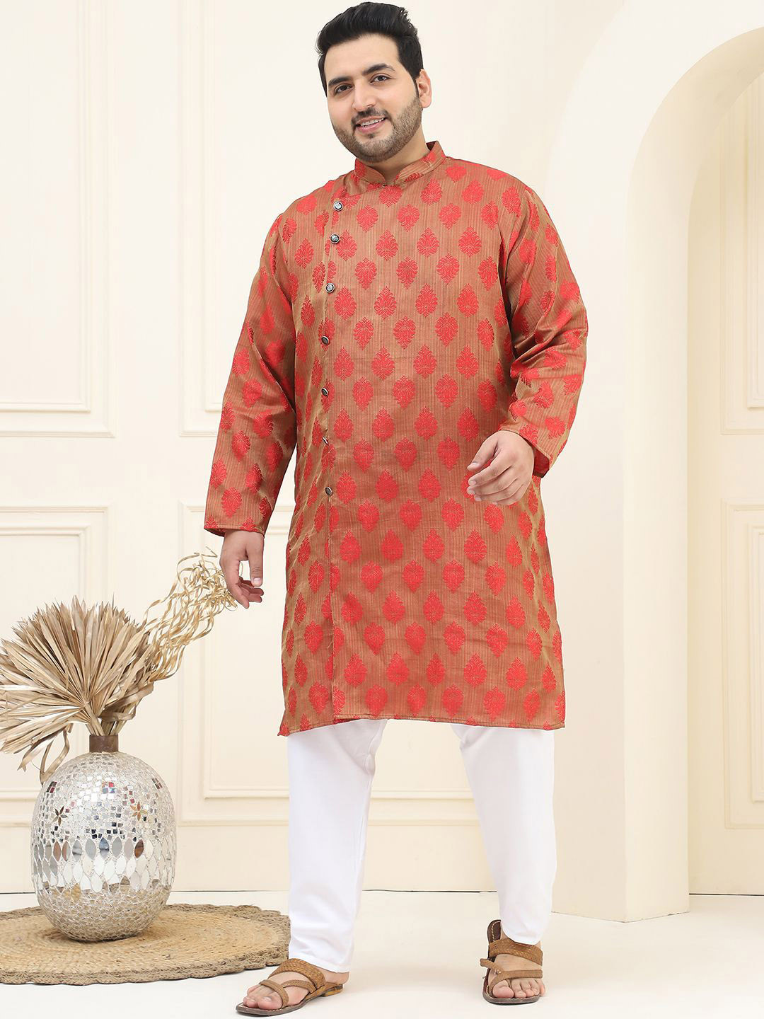 

SOJANYA PLUS Plus Size Ethnic Motifs Embroidered Thread Work Kurta with Pyjama, Red