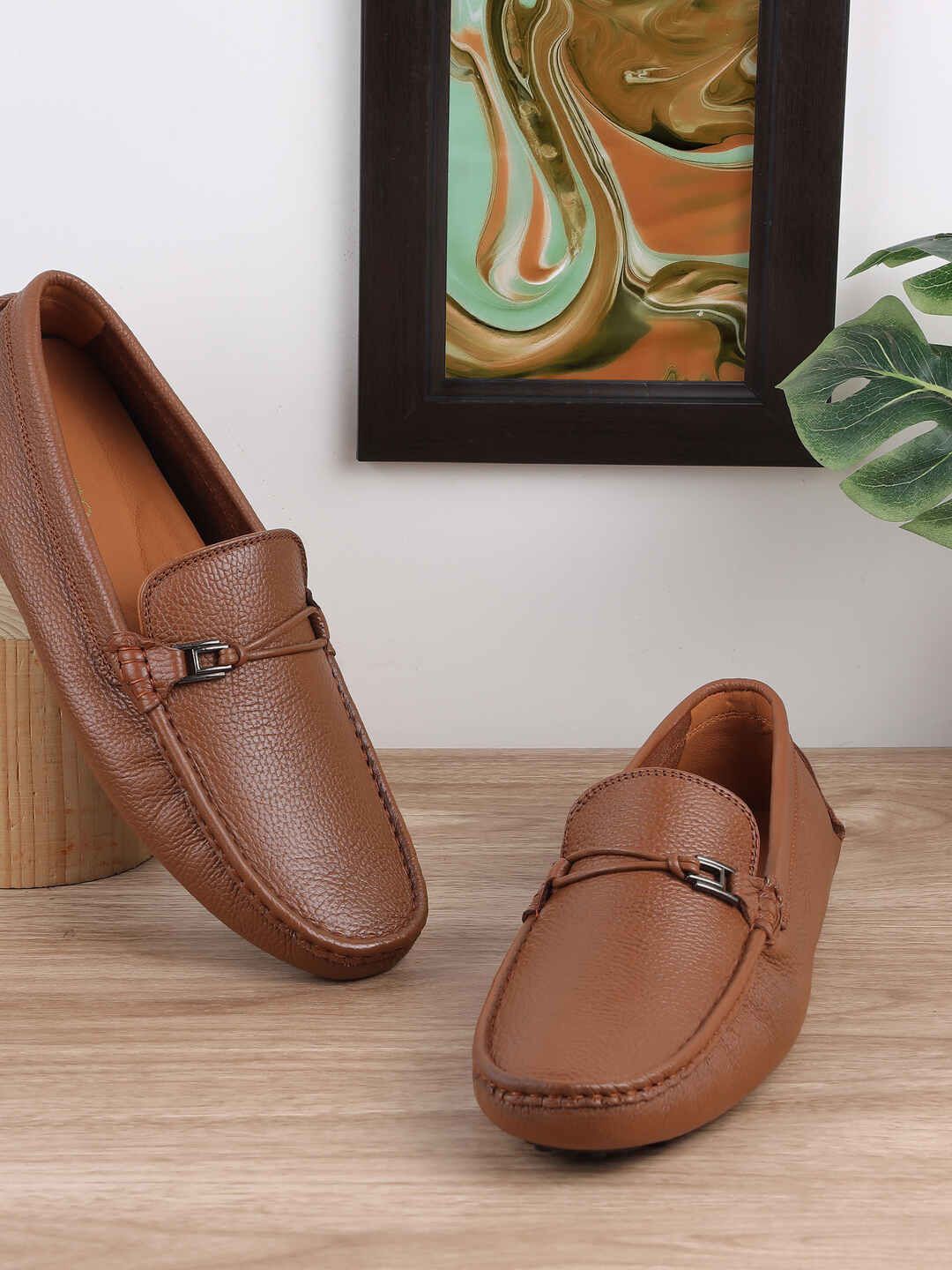 

Metro Men Textured Leather Formal Driving Shoes, Tan
