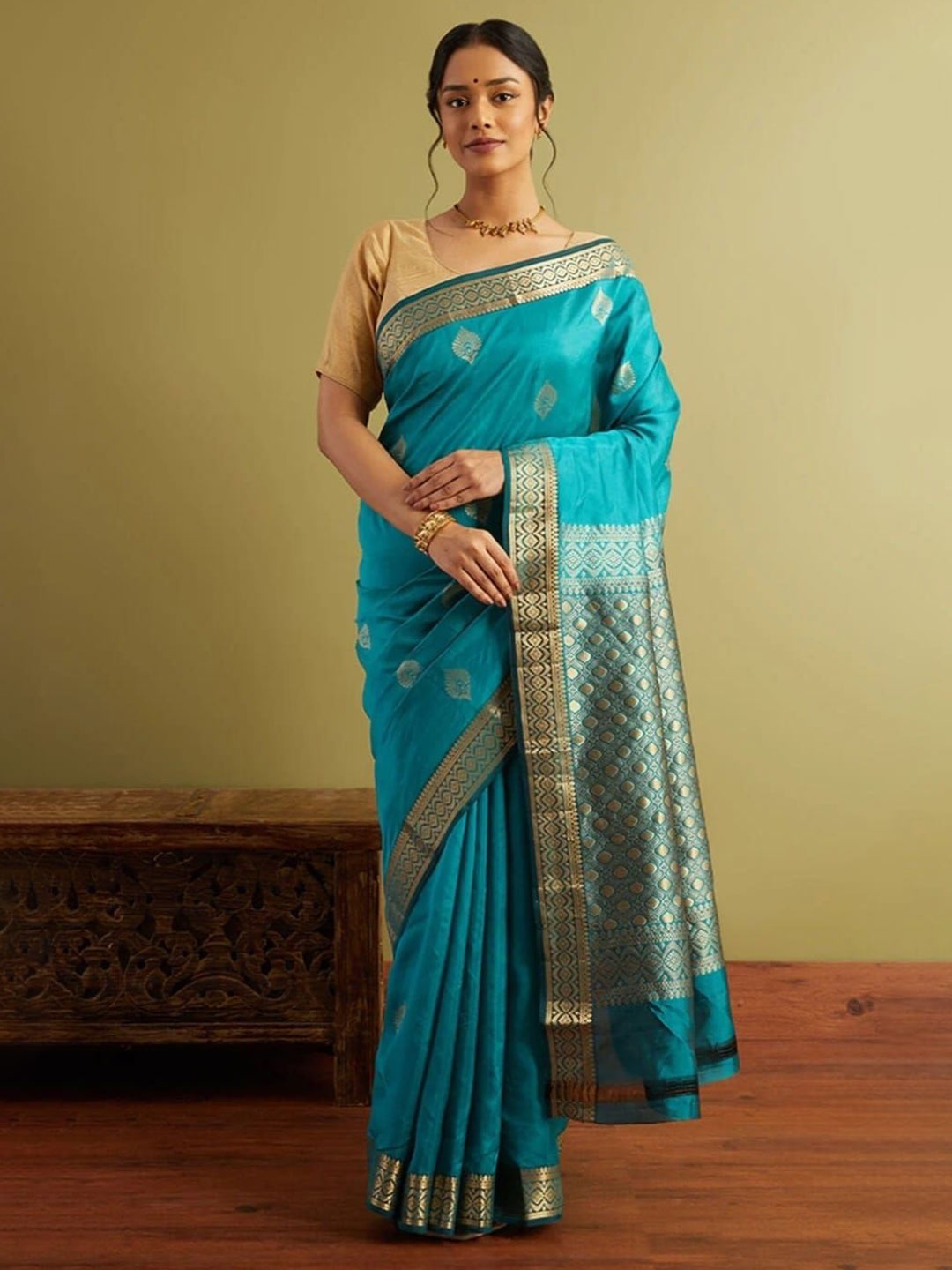 

Kriyansh Woven Design Zari Traditional Kanjeevaram Saree, Blue