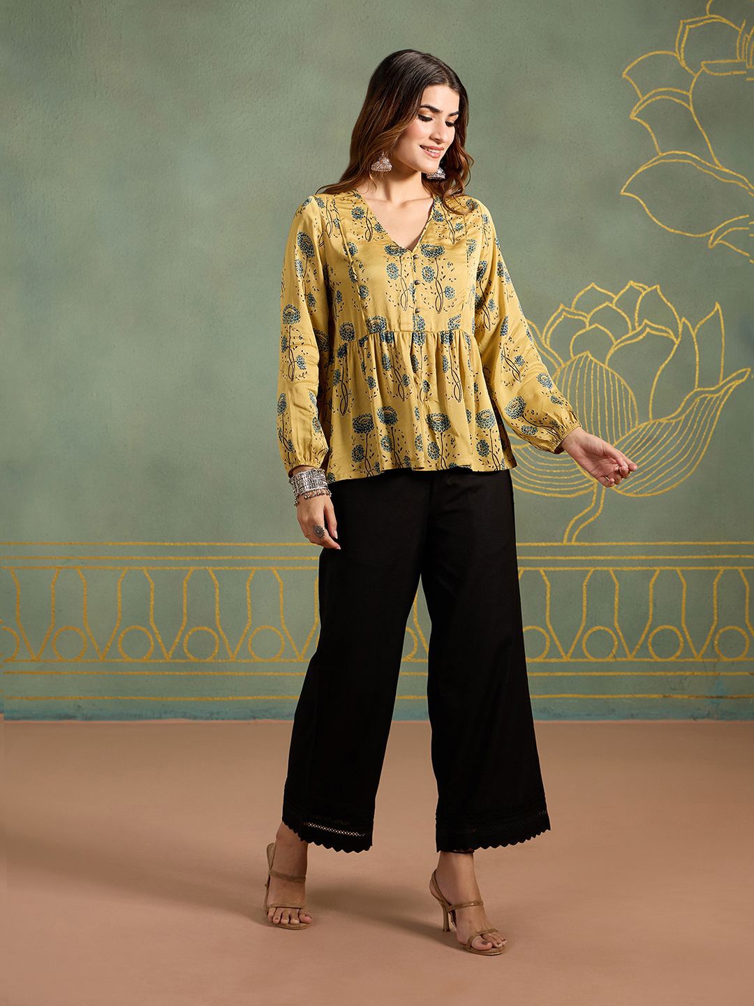 

Likha Women Printed Long Sleeves Tunic, Yellow
